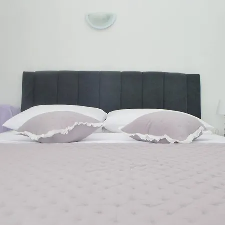 Apartment Charming Venilia *